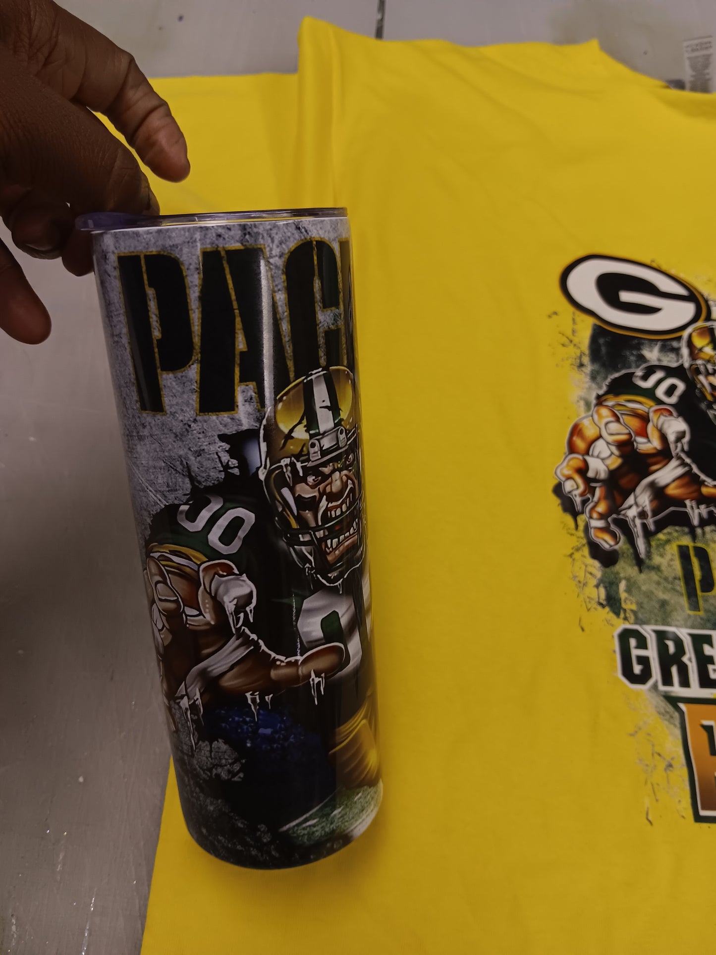 Packer tumbler