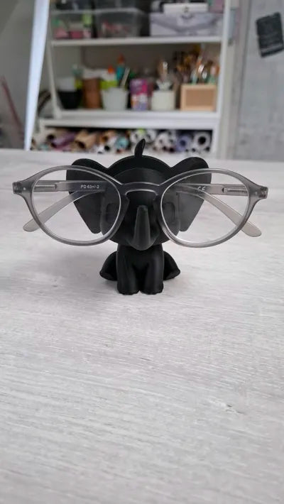 4 eyed elephant
